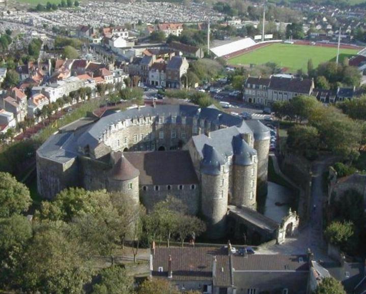 Au Coeur De Boulogne Sur Mer Exteriör bild